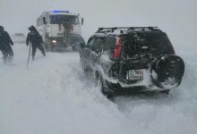 500 автомашин и свыше 1200 человек застряли на дорогах Карагандинской области