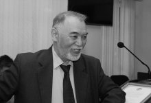 Скончался казахстанский журналист Казис Тогузбаев