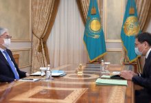 Токаеву доложили, как идет досрочное частичное изъятие пенсий в Казахстане