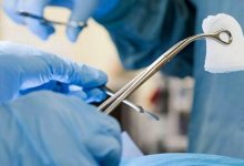 В тяжелом состоянии находится упавший с крыши полицейский в Алматы