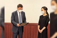 Токаев поблагодарил выпускницу вуза в Южной Корее, которая исследует казахский язык