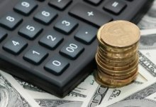 На обслуживание госдолга Казахстана ежегодно тратят 900 млрд тенге