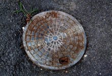 В канализации Шымкента нашли токсичное вещество: школьники попали в больницу