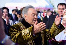Назарбаев поздравил казахстанцев с Наурызом