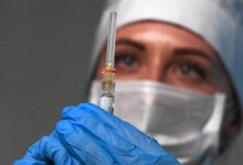 Вакцинация от коронавируса: врач сообщил, что прививки безопасны для всех