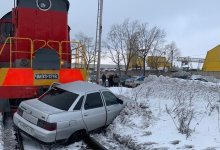 Тепловоз врезался в автомобиль в Петропавловске