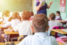 Учительница нарисовала двойку на лбу первоклассницы