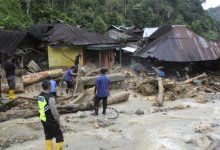 Десятки людей погибли в Индонезии из-за оползней и наводнений