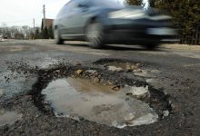 Главу отдела ЖКХ в Актобе признали виновным в плохих дорогах