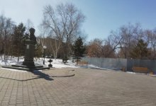 Отданный под строительство бизнес-центра сквер пытаются отстоять жители Петропавловска