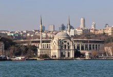 Россия приостановила авиасообщение с Турцией: туристов призвали сдать билеты