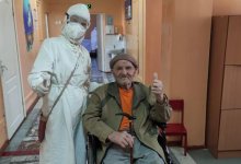 Алматинские врачи вылечили от коронавируса 99-летнего пенсионера