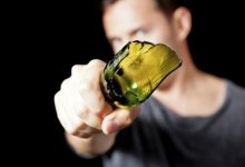 19-летний шымкентец перерезал горло пенсионера и похвастался этим перед девушкой