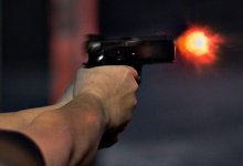 Всем на пол: в сеть попали шокирующие кадры стрельбы в Туркестане