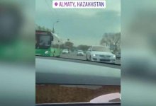 В Алматы водитель гонял по встречке ради видео в Instagram-паблике