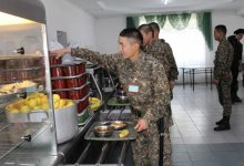 Курт и конина появятся в рационе казахстанских военнослужащих