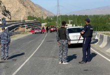 Из зоны конфликта в Кыргызстане эвакуировали 27 тысяч человек. В стране объявлен траур