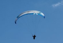 Два человека упали на параплане в Алматинской области