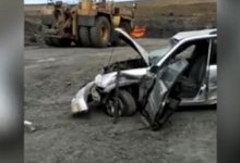 В Карагандинской области самосвал всмятку раздавил машину