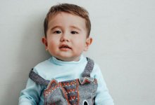 Юному казахстанцу Эмиру сделали укол за миллиард. Смотрите, как это было