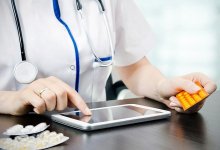 Врач признался, что в Казахстане невозможно консультировать дистанционно