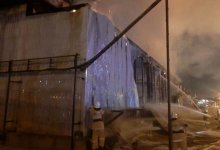 Крупный ночной пожар произошел на заводе, который перерабатывает газ, в Жанаозене