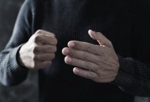 Готовы убить за 100 тенге: дикий конфликт алматинца с парковщиками попал на видео