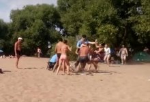 Драка на пляже в Актау: троих подростков забрали в полицию