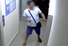 Это видео рассмешило Казнет: астанчанин поссорился с девушкой и выместил злость на лифте