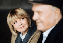 Оставайтесь людьми: Юлия Меньшова обратилась к журналистам накануне похорон отца