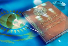 Минюст нашел объяснение обязательной вакцинации казахстанцев