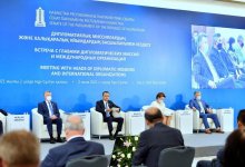 Маулен Ашимбаев рассказал дипкорпусу о принятых Парламентом законах