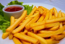 Из-за картошки в фастфуд-кафе двое американцев попали в тюрьму