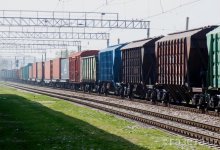 Женщина с двумя детьми бросилась под поезд после семейного скандала