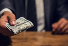 Топ-менеджер КТЖ брал взятки за покровительство сотрудников