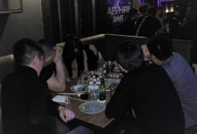 Чиновники в Талдыкоргане брали взятки с бизнесменов, которые хотели работать в карантин