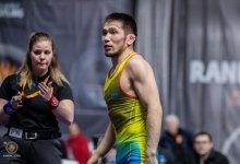 Олимпиада в Токио: казахстанский борец вышел в полуфинал