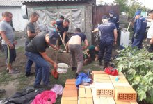Двухлетнего малыша спасли из скважины в Костанайской области