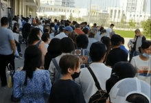 Отмена обязательного бронирования привела к большим очередям в ЦОНах Алматы