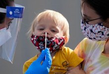 Исследование: каждый седьмой ребенок испытывает постоянные симптомы коронавируса после выздоровления