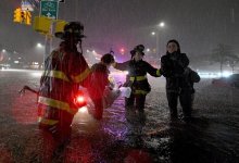 Люди умирают, дома разрушаются: в Нью-Йорке объявили режим ЧП