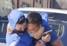 Драку с пистолетом устроили мужчины около рынка в Алматы. Все были в масках