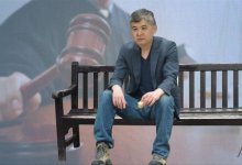 Биртанову снова продлили домашний арест