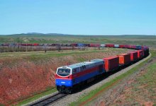 Растут убытки: казахстанский груз стоит на границе с Китаем