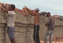 Бьют и не платят зарплату: житель Павлодара заявил о трудовой эксплуатации в Караганде