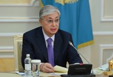 Токаев заявил, что бизнесу не дают работать, а также рассказал, почему это происходит