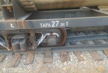 В Алматы с рельсов сошли цистерны с топливом