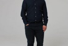 По несчастливым семейным обстоятельствам