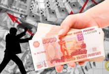 Почему тенге слабеет по отношению к рублю, объяснили в Нацбанке