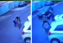 Шокирующее видео: алматинка пыталась бросить под машину маленького ребенка